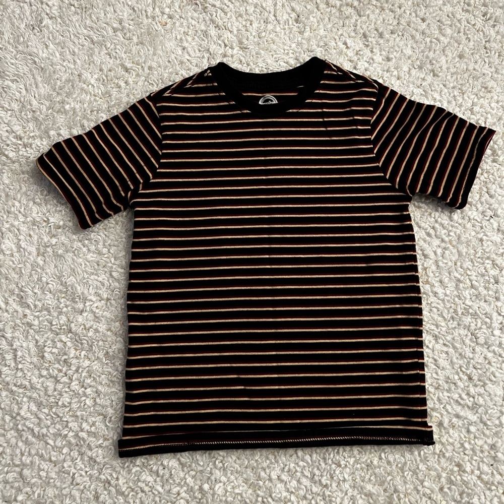 boys red/yellow striped short sleeved tee. size small.